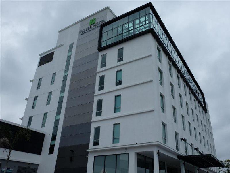 Fuller Hotel Kulim Extérieur photo