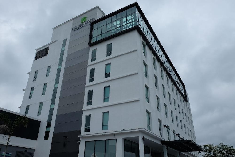 Fuller Hotel Kulim Extérieur photo
