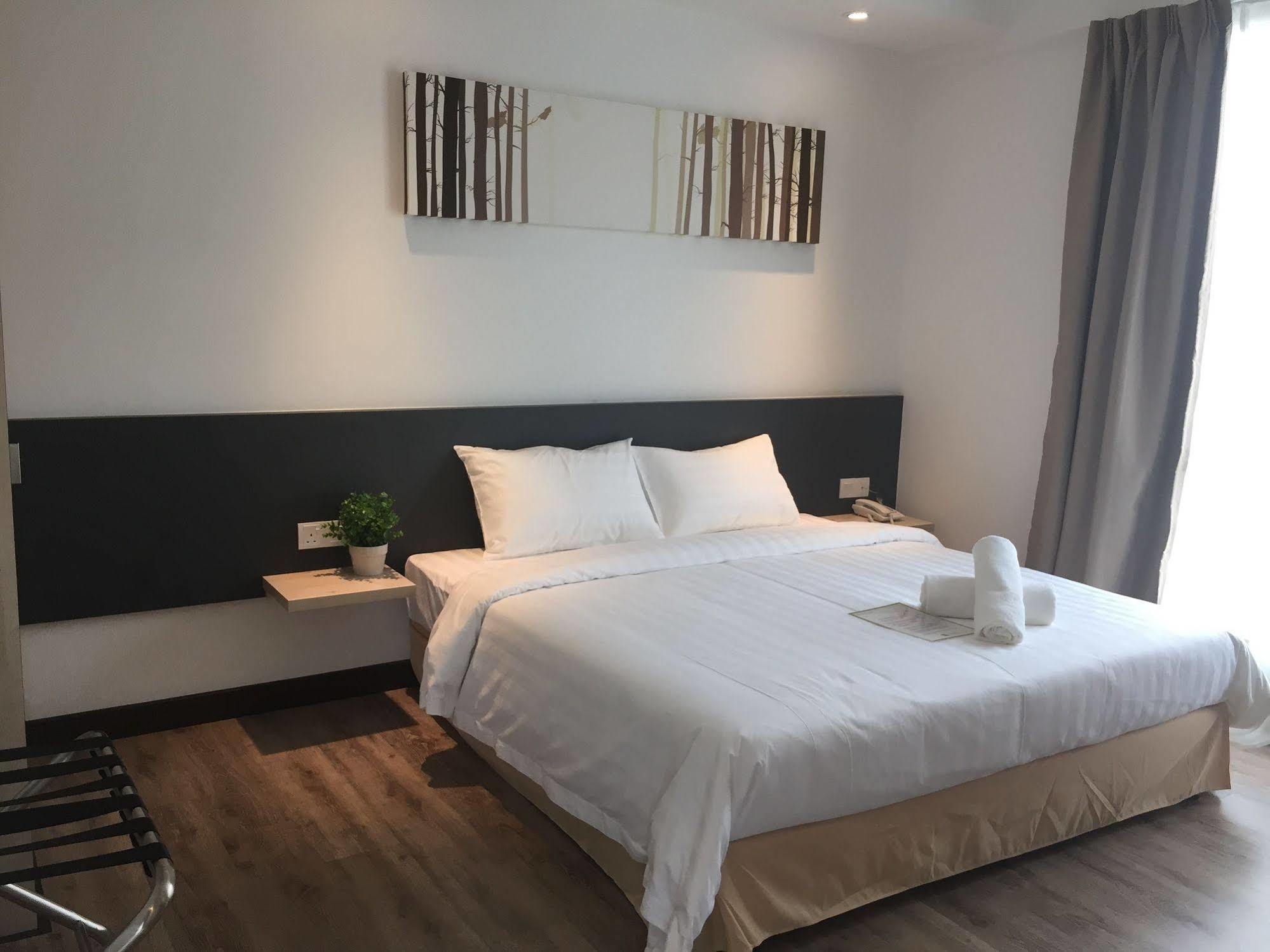 Fuller Hotel Kulim Extérieur photo